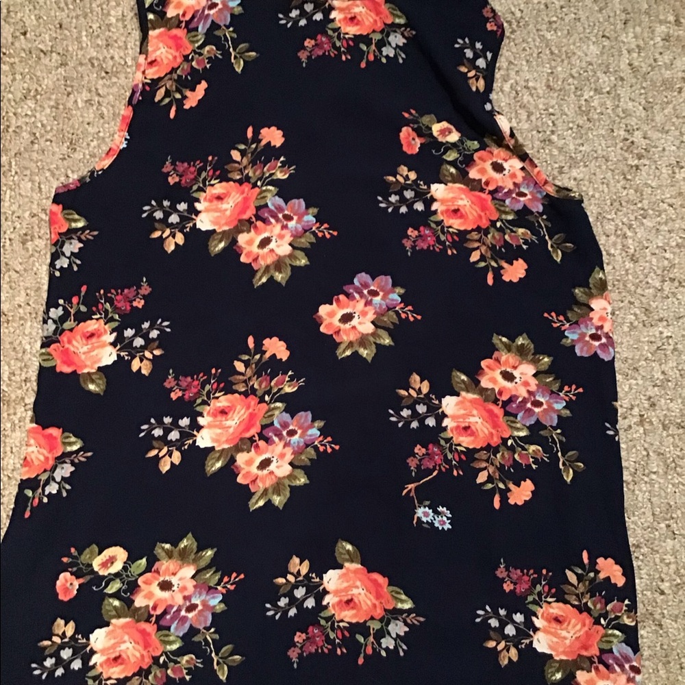 Women’s size XL Tarina sleeveless blouse - Picture 7 of 8
